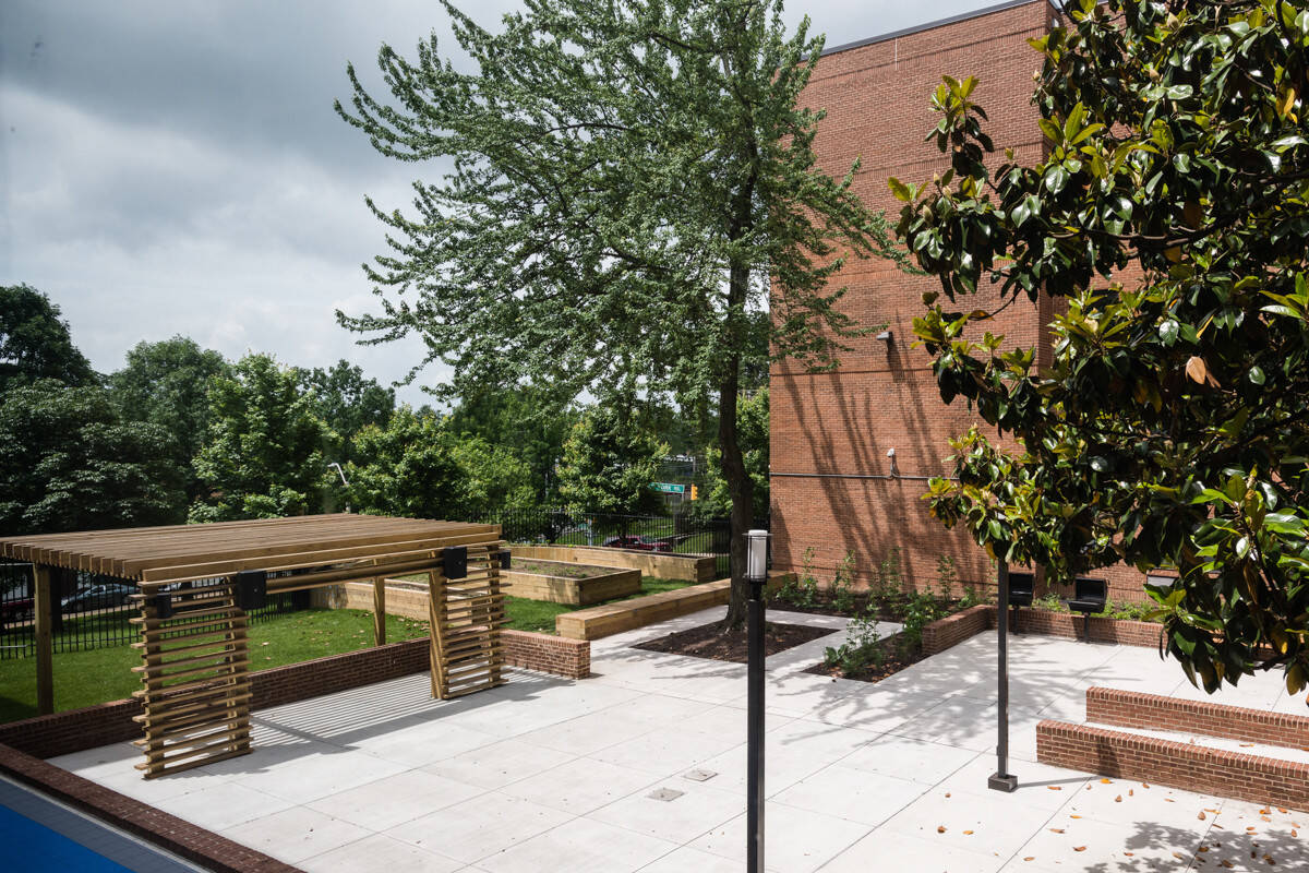 Ellerslie Apartments Exterior