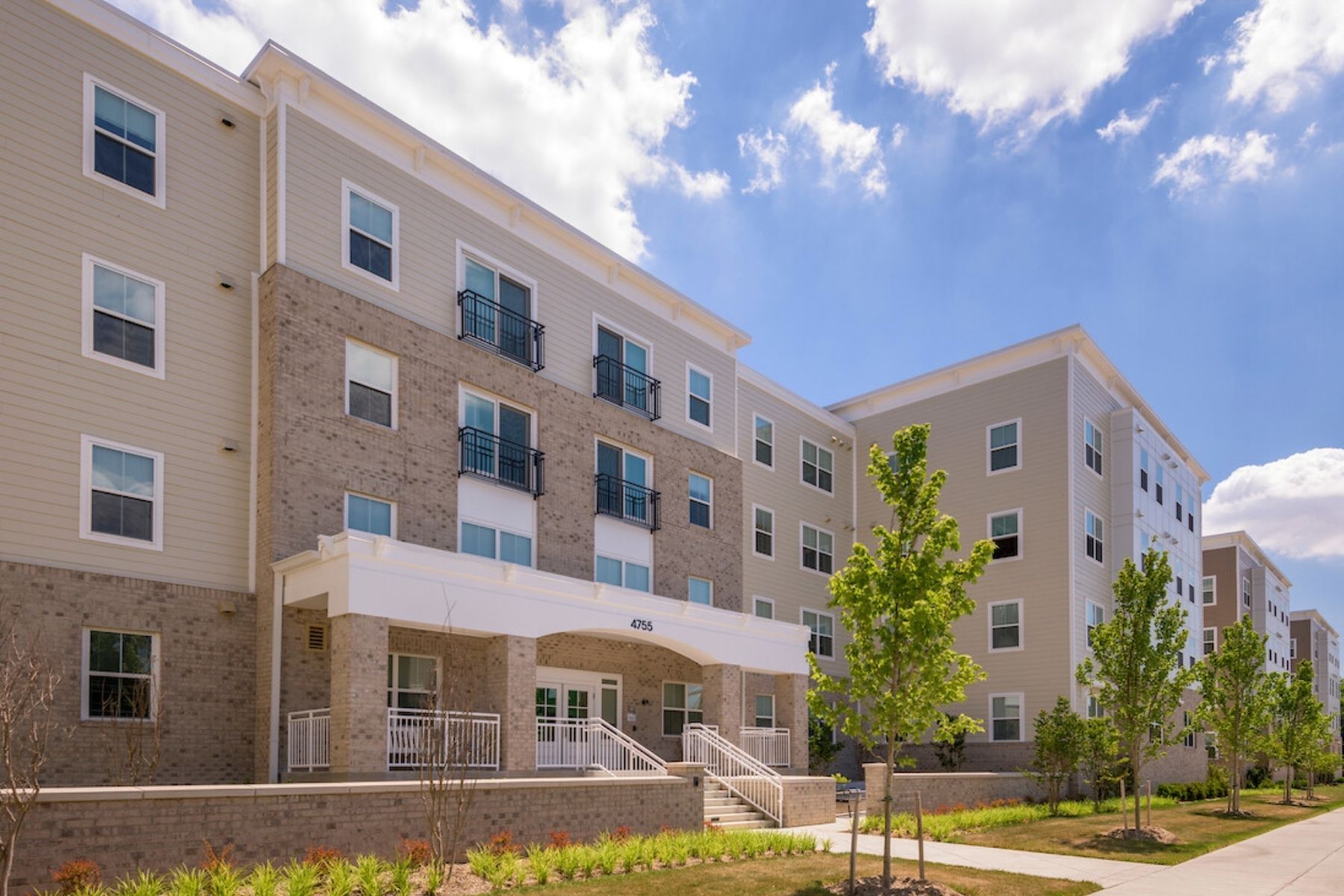 Woodland Gardens I & II Exterior