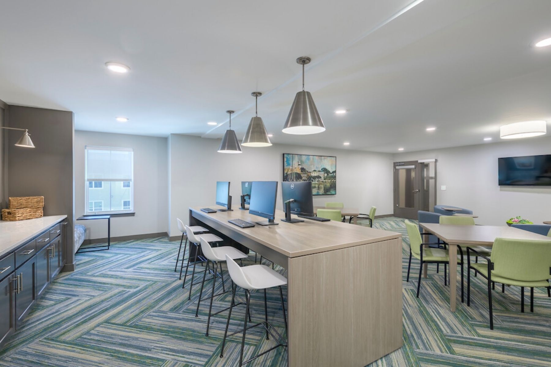 Woodland Gardens I & II Interior